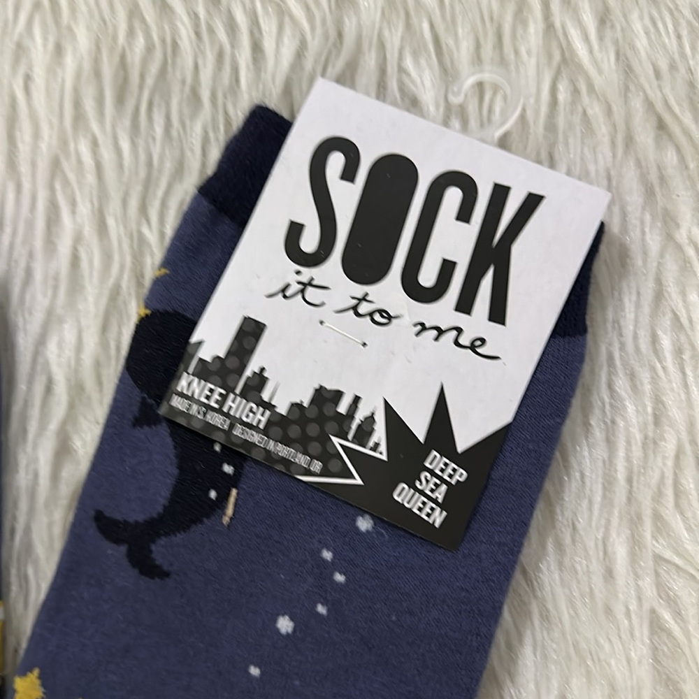 Women’s Knee High Deep Sea Queen fashion Socks new - Picture 3 of 4